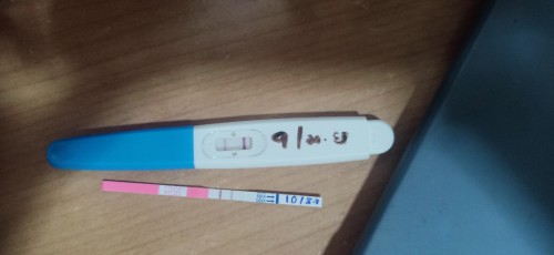 พอจะมีแม่ๆคนไหนตรวจเจอ2ขีดก่อนประจำเดือนมาไหมคะ
