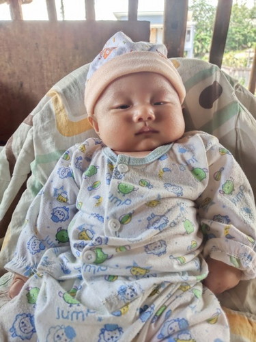 ตอนคลอดกลัวลูกจะไม่เเข็งเเรงเเต่ตอนนี้ร่างปกติทุกอย่างน้ำหนักตามเกณฑ์เเล้วก็หายกังวน