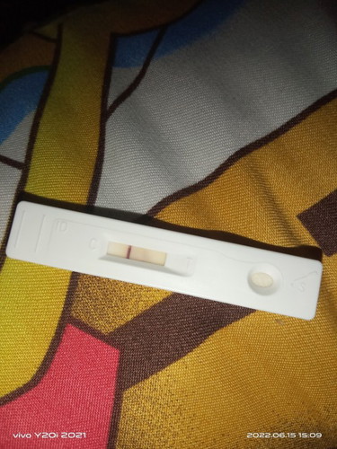 mga mom 2days Lang yung mens ko at di ganun kadami ntkot ako kya ngpt ako positive po ba yan o neg.