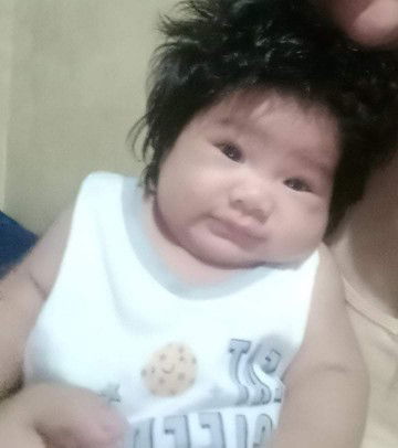3mo.baby namin at napakalago ng buhok nya since pinanganak ko sya sobrang dami at iTim na itim