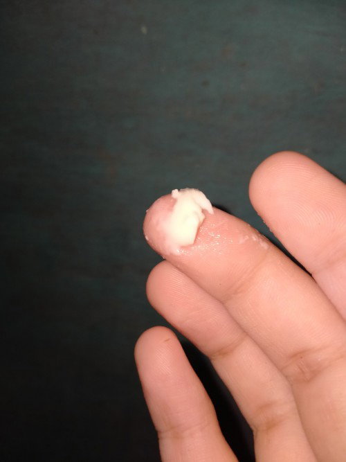 White discharge after 7 days inserting progesterone??