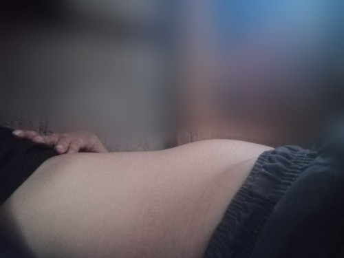 4 months pregnant