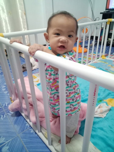 ลูกๆๆบ้านไหน9 เดือนแล้วฟันยังไม่ขึ้นบ้างค่ะ บ้านนี้น้อง9 เดือน ฟันยังไม่ขึ้นเลยค่ะ แม่ก็แอบกังวล