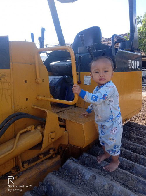 Gigit terus. Tidak mau menyusu