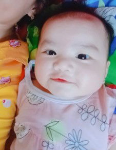 Bé  3 tháng 21 ngày