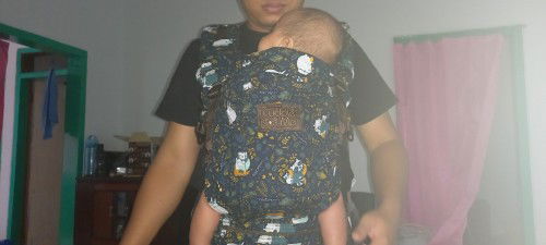 Apa sudah benar posisi gendongan m shape nya?