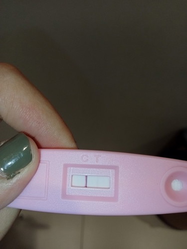 Hai guys nak tnya tdi check double line Tapi satu line tu pudar ,kenapa ya mcm tu .pregnant ke tak