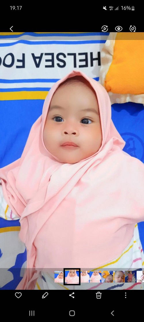 Baby hijab