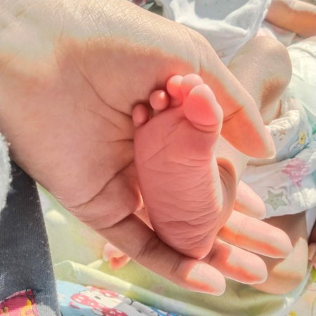 Alhamdulillah anakku sudah lahir tgl 9 juli 2022 ,hpl 31 juli 2022 tapi BBnya 24,5🥺