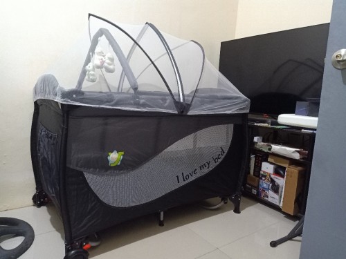 Playpen baby crib