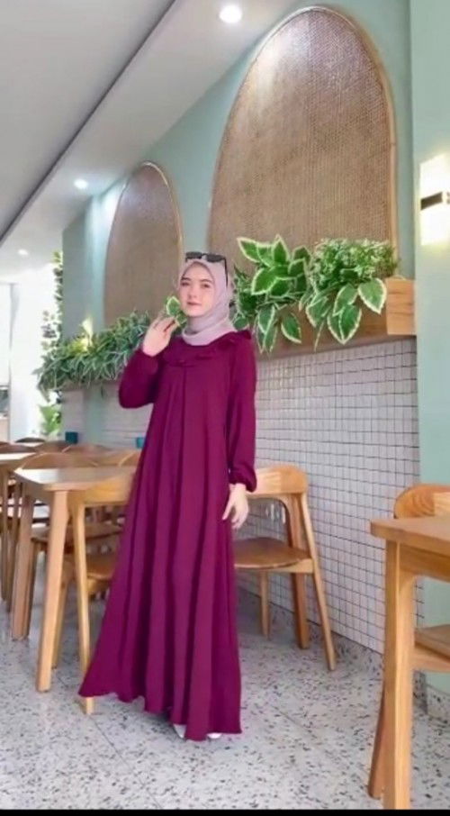 🔥 *PRODUK BARU* 🔥

*Hazira Dress*110rb

Bahan shakila
Ukuran All size Fit XL
LD 110 cm
PJ 137 cm