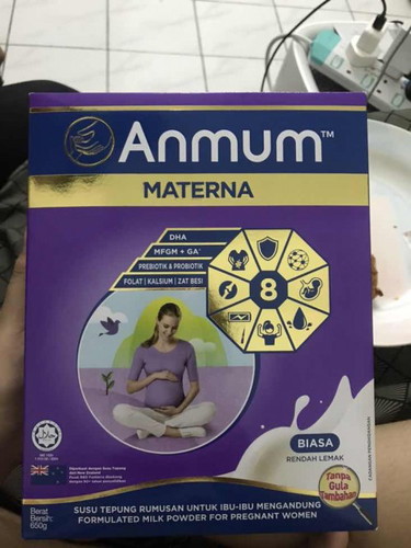 Minum susu Anmum Materna