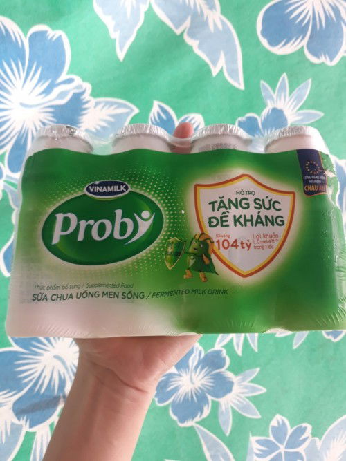 Sữa chua lợi khuẩn cho bé