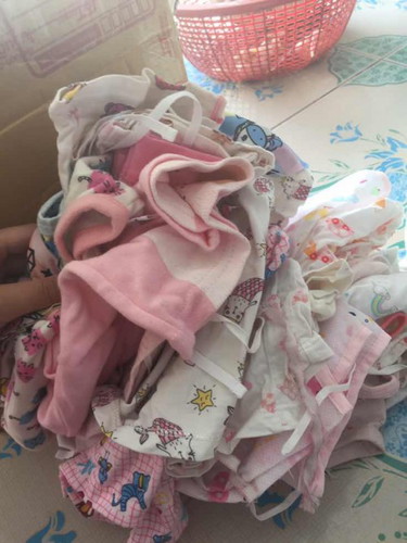 ส่งต่อเสื้อผ้าค่ะ