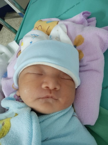 น้องกีต้าร์รายงานตัวครับ