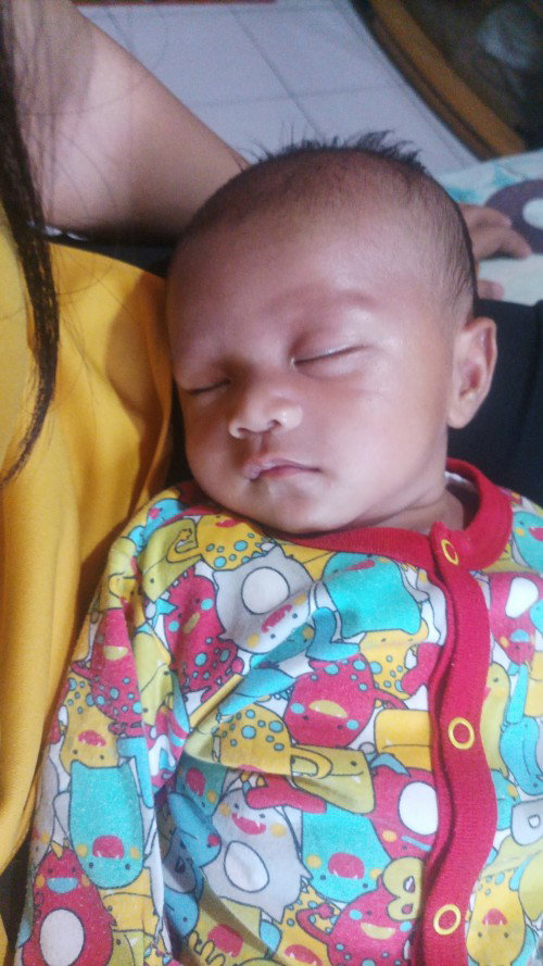 Air Putih Untuk Bayi