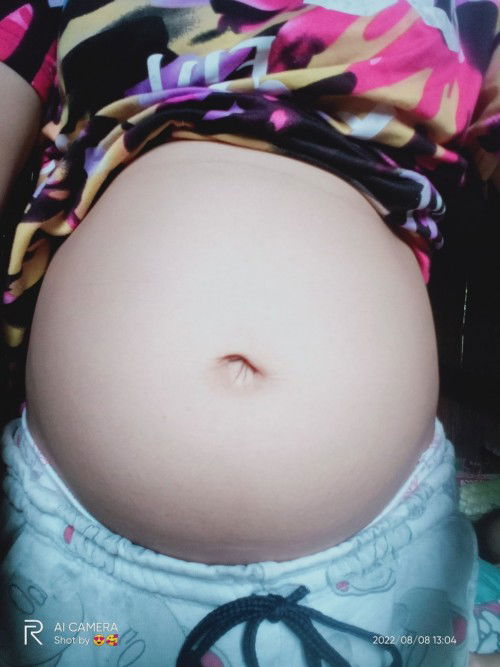 .hlw po mga mommy tingin nyo po ano Kya gender Ng tummy ko ngaun ?? Mg 5months pa po tyan ko .
