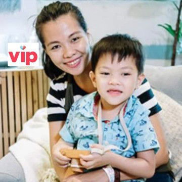 Mommies it's breastfeeding baby's first 1,000 days .