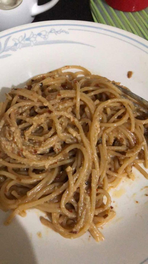 10- Minute Spicy Garlic Pasta (Boost your milk supply while enjoying a delicious quick meal)