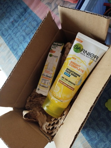 Garnier Vitamin C Serun and Facial Wash