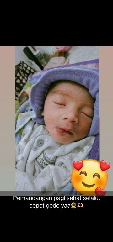 Lahir di usia 33 Minggu jauh dari perkiraan HpL