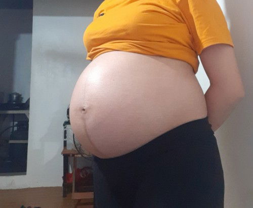 7 months pregnant