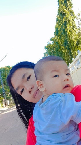 แม่อยากรุ้วิธีทําให้นมมาเยอะคะลุกได้5เดือนแร้วคะนมเริ่มมาน้อยลงคะ