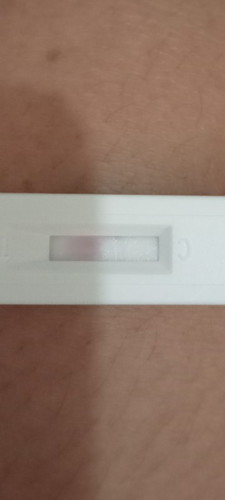 Ask ko lang Po 1mos na akong delay tapos Ng pt Po Ako 2lines pero hndi red color positive Po ba un