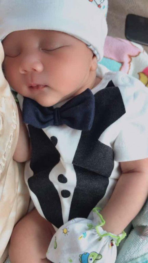 แม่ๆบ้านไหนลูกเคยเป็นปอดติดเชื้อบางไหมคะ บ้านนี้ลูกพึ่งได้15วันเป็นปอดติดเชื้อตอนนี้รักษาอยู่ ร.พ ตอนนี้แม่กังวลมากคะขอคำแนะนำแม่ๆ