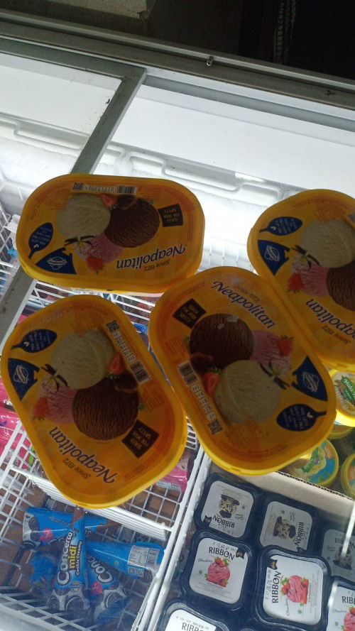 Seminggu bbj naik berapa gram kalo makan 1 box esmrim 1 hari ?