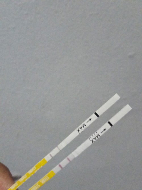 Telat haid 11 hari tapi 3 hari flek kenapa ya dan pas di testpack ternyata positive