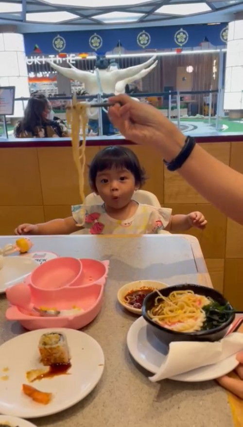 #FEEDINGRULES Makan Bersama Keluarga