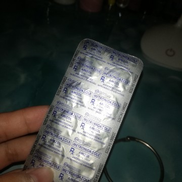 Merun po dito na tumitake ng gamot n yan? Niresita sa akin ng ob makaka apekto kaya to sa baby?