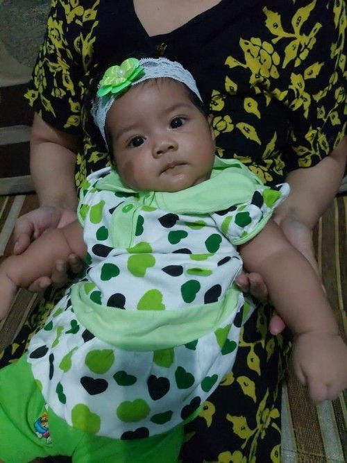 Sedih, karna omongan mertua.