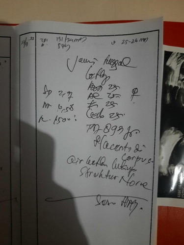 Selesai USG dokter kasih catatan gini bund...tolong bantu bund maksud tulisannya apa...???pusing ak