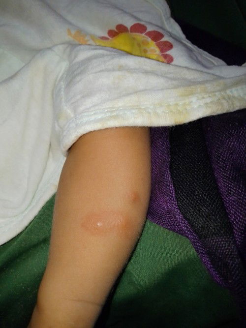 Mau nanya dong bunda" disini ada yg kya anak sya gak?ini anak pertama sya dan sya jga msih new mom