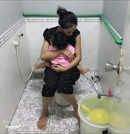 แม่ปวดฉี่ แต่ลูกไม่เข้าใจ 😓