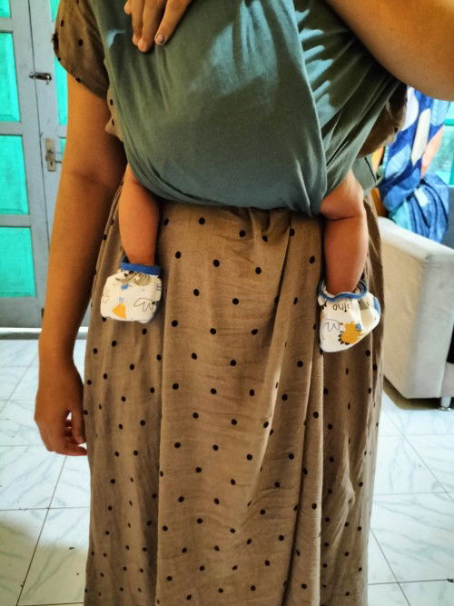 Posisi kaki gendongan m shape