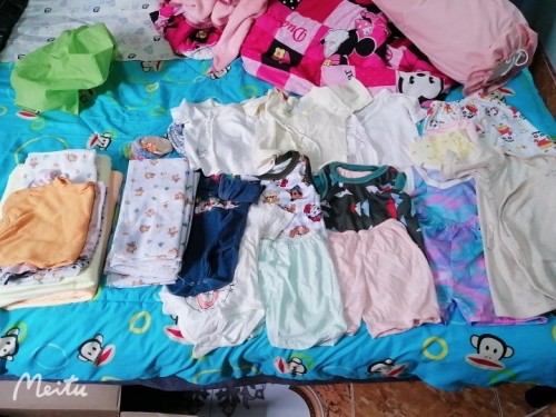 เสื้อผ้าเด็กผู้หญิง