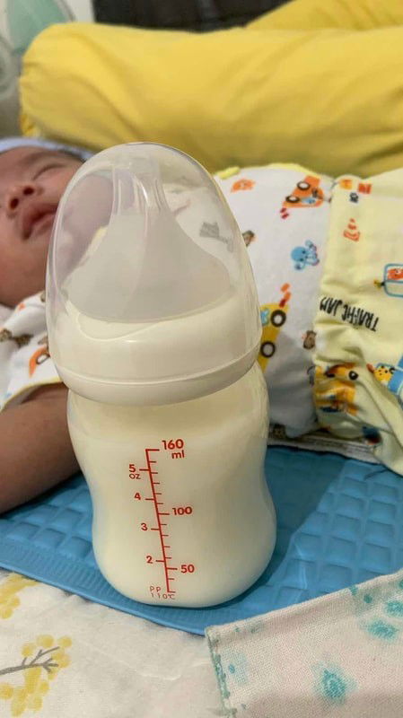 Bayi satu bulan minum asip 160ml sekali minum