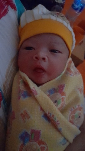 Alhamdulillah telah lahir anak ke 2 kami tadi pagi jam 7.23 wib..
Pb.52cm Bb.3kg
Maju12 hri dri HPL