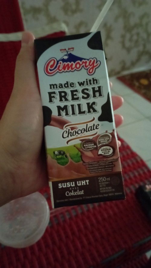 Cim*ry Susu UHT
