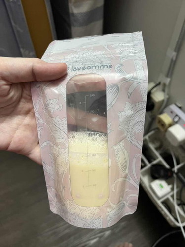 bubbles in breastmilk