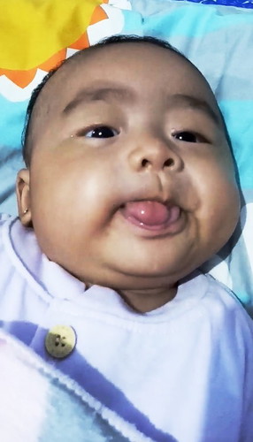 berat badan 7 kg umur 3 bln 6 hari apakah normal