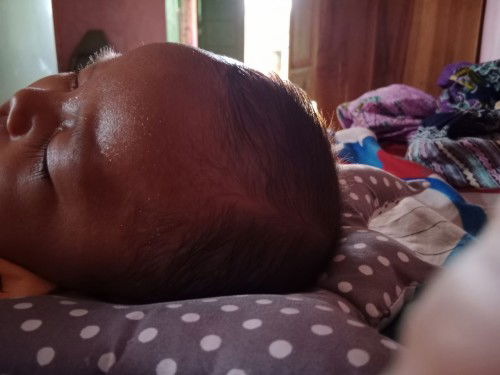 Bayi selalu berkeringat