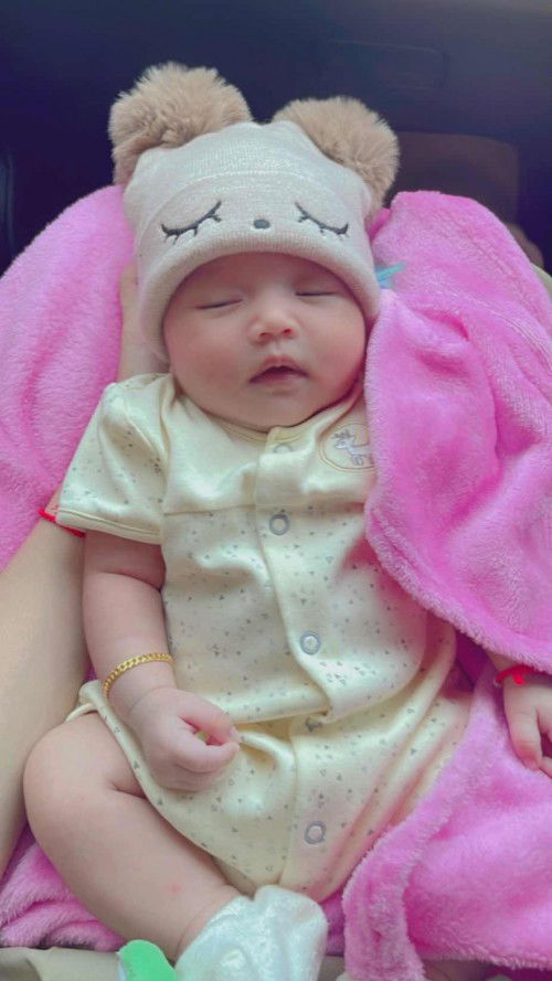 ตอนกลางคืนน้องไม่นอนเลยทำไงได้บ้าง