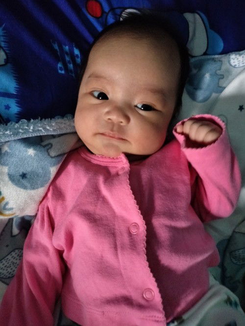 ทานนมผงอึเป็นสีเขียว