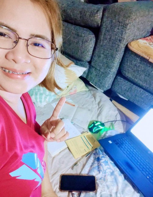 Sama samang Natutulog na Pamilya kasama si Baby