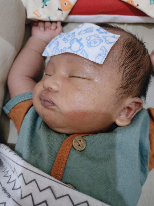 Bunda bunda mau tanya dong,butuh banget sharing nya