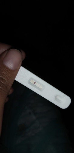 Buntis po ba ako? Kasi sa unang pt ko faint line tapos sa pangalawa negative na po..pasagot po